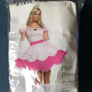 Women’s Princess Peach Costume